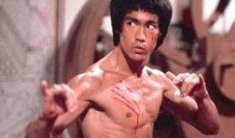 谁爆料李小龙打人视频,传奇武术巨星私下的一面